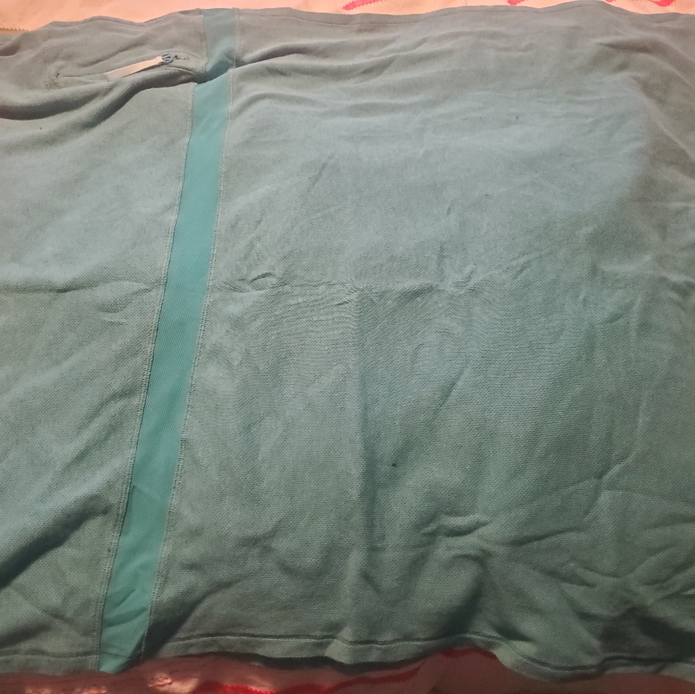 Lululemon  green scarf.